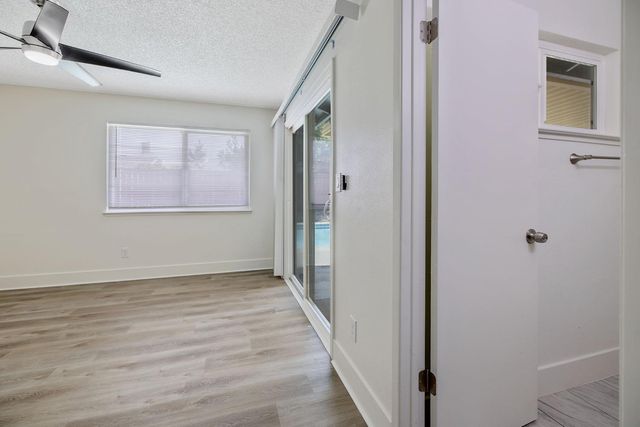 534 W Swift Avenue, Clovis, CA 93612