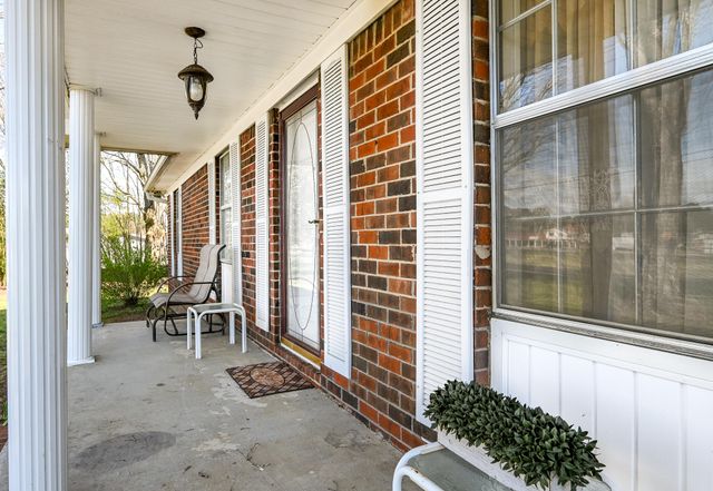 5714 Waterlevel Highway, Cleveland, TN 37323