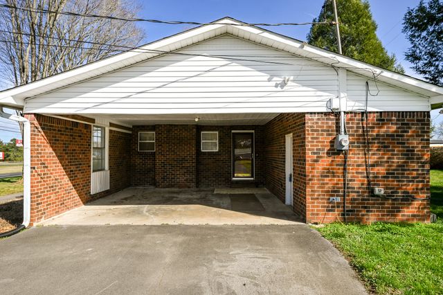 5714 Waterlevel Highway, Cleveland, TN 37323