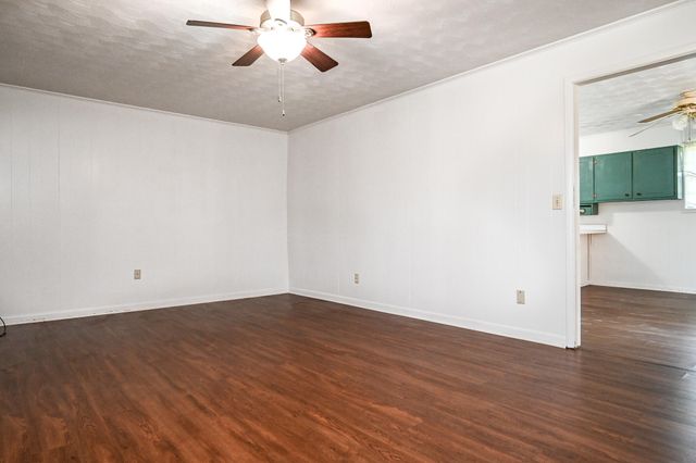 5714 Waterlevel Highway, Cleveland, TN 37323