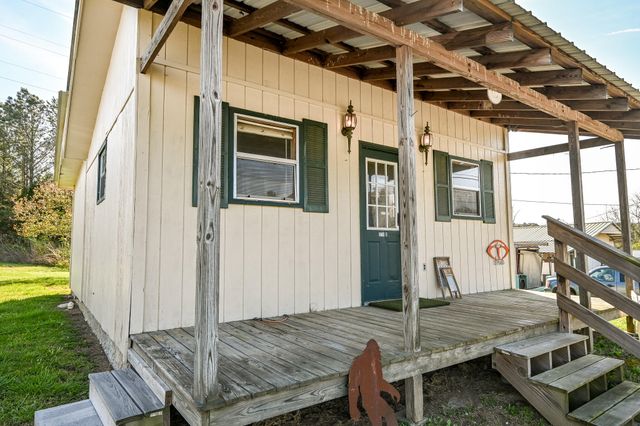 5714 Waterlevel Highway, Cleveland, TN 37323