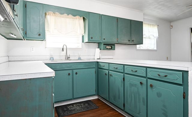 5714 Waterlevel Highway, Cleveland, TN 37323