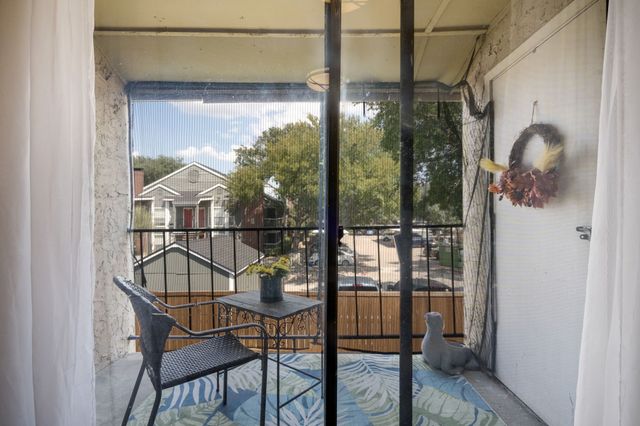 4748 Old Bent Tree Lane 802, Dallas, TX 75287