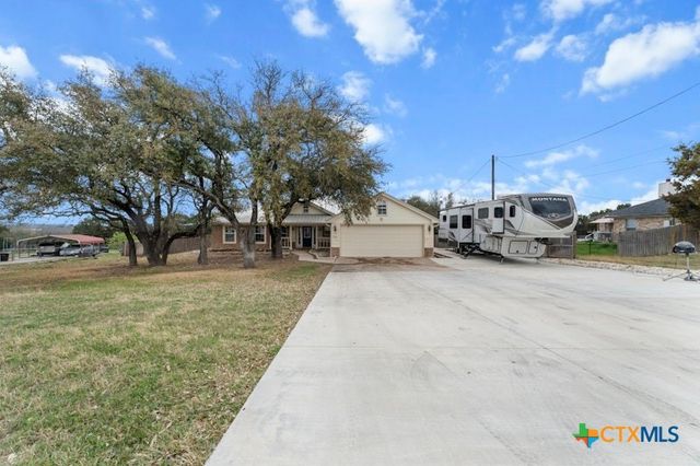 456 County Road 4711, Kempner, TX 76539