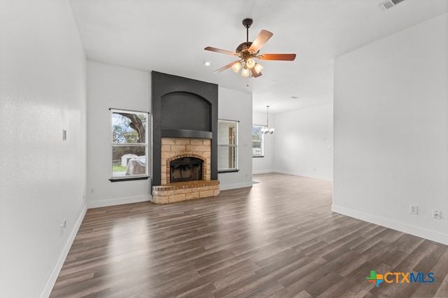 456 County Road 4711, Kempner, TX 76539