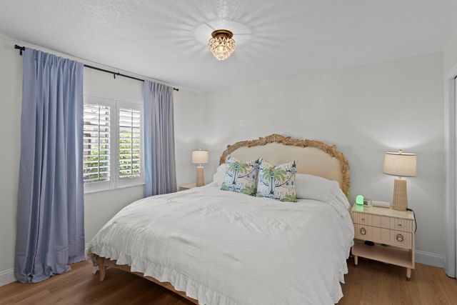 9115 CANBERLEY DRIVE, Tampa, FL 33647