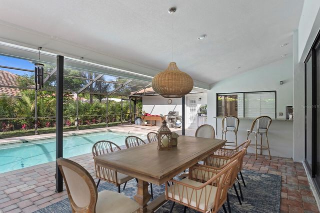 9115 CANBERLEY DRIVE, Tampa, FL 33647