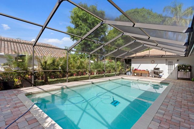 9115 CANBERLEY DRIVE, Tampa, FL 33647