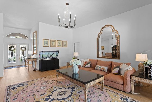 9115 CANBERLEY DRIVE, Tampa, FL 33647