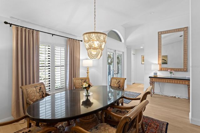 9115 CANBERLEY DRIVE, Tampa, FL 33647