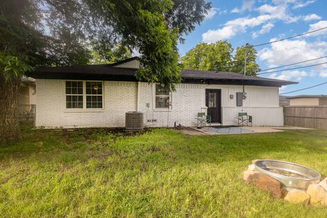 621 New Market Road, Mesquite, TX 75149