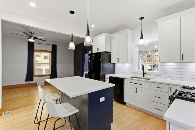 330 Circle Avenue, Forest Park, IL 60130