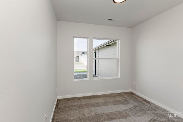 8270 E Bright Angel Dr, Nampa, ID 83687