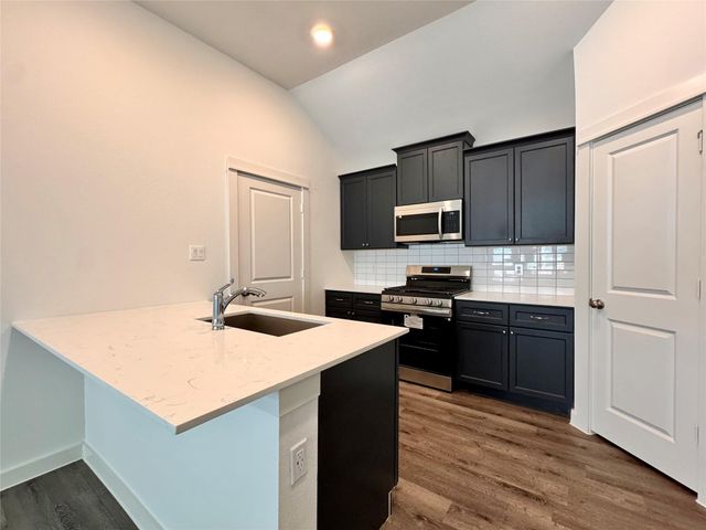 106 County Road 51030, Cleveland, TX 77327