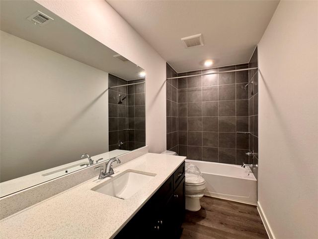 106 County Road 51030, Cleveland, TX 77327