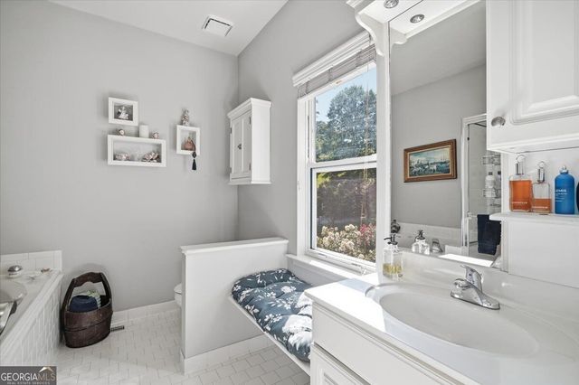 2304 Quail Creek Terrace, Buford, GA 30519