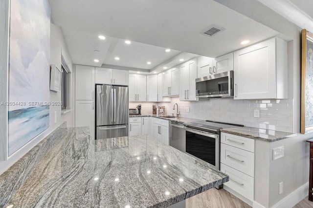 200 Ocean Trail Way 602, Jupiter, FL 33477