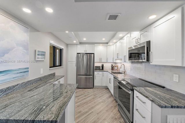 200 Ocean Trail Way 602, Jupiter, FL 33477