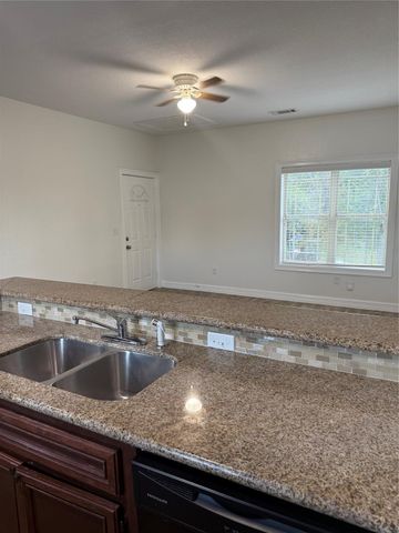 716 Kolb Road 204, South Houston, TX 77587