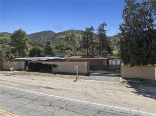 11950 Sierra Hwy, Agua Dulce, CA 91390