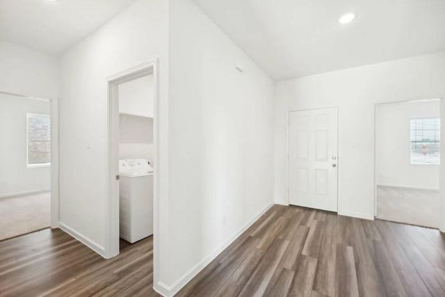1504 Morris LOOP, San Marcos, TX 78666