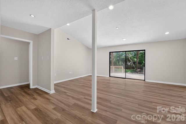 7812 Surreywood Place, Charlotte, NC 28270