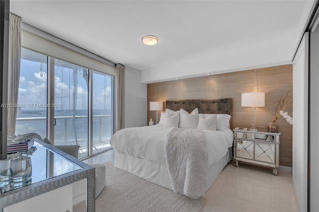 465 Brickell Avenue 2703, Miami, FL 33131
