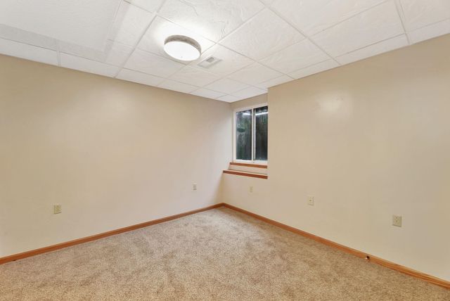 10109 W Sterling Ct, Wichita, KS 67205