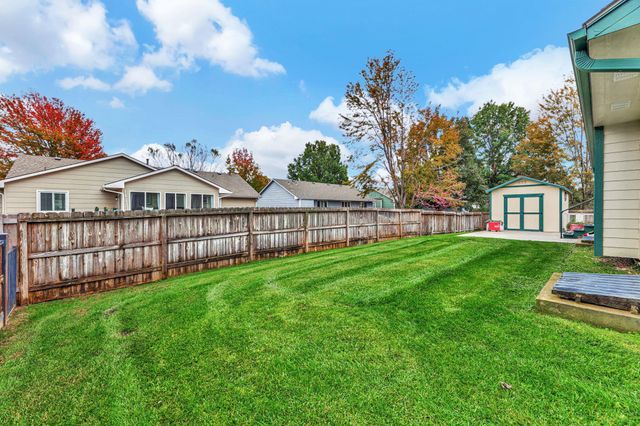 10109 W Sterling Ct, Wichita, KS 67205