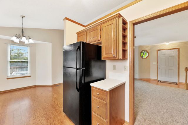 10109 W Sterling Ct, Wichita, KS 67205