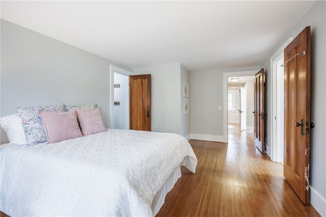 84 Dale Road, Brighton, NY 14625