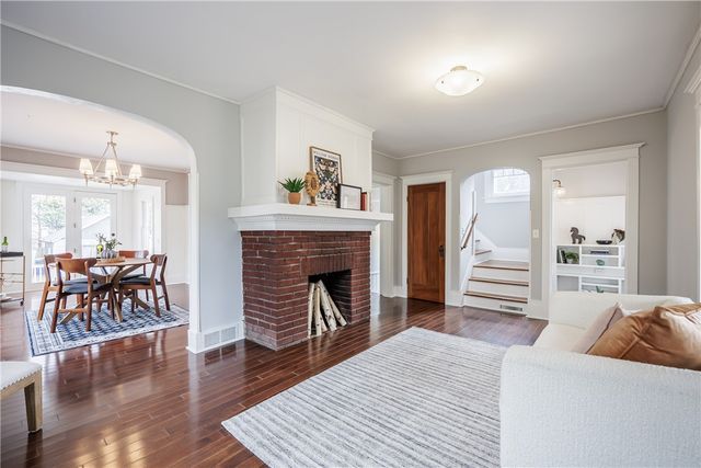 84 Dale Road, Brighton, NY 14625