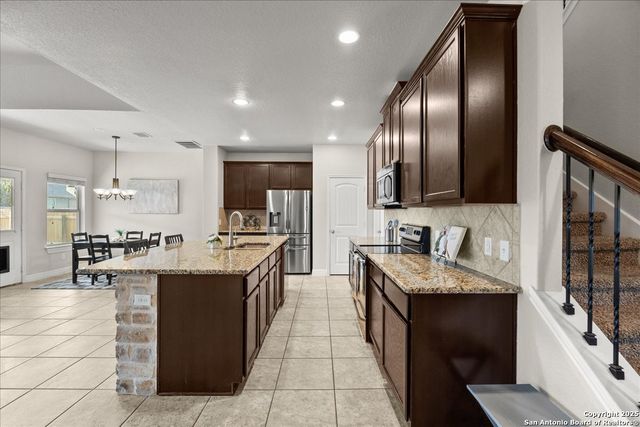 751 Stratus Path, New Braunfels, TX 78130