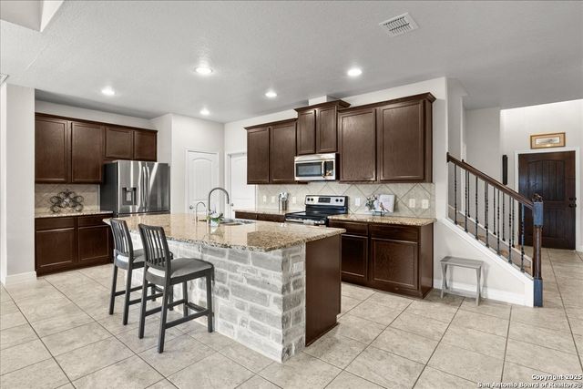 751 Stratus Path, New Braunfels, TX 78130