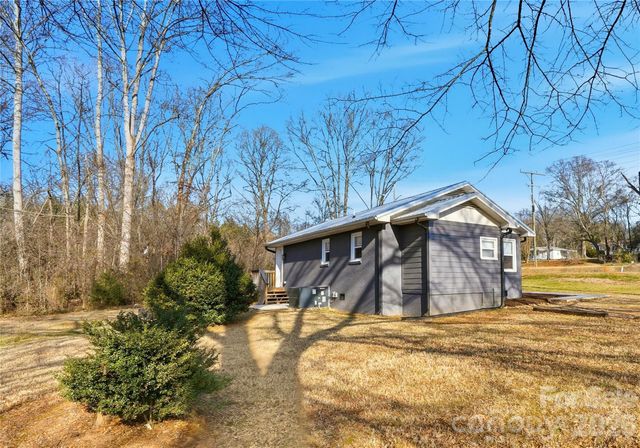 7172 Old Plank Road, Stanley, NC 28164