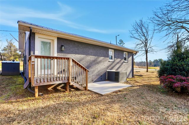 7172 Old Plank Road, Stanley, NC 28164