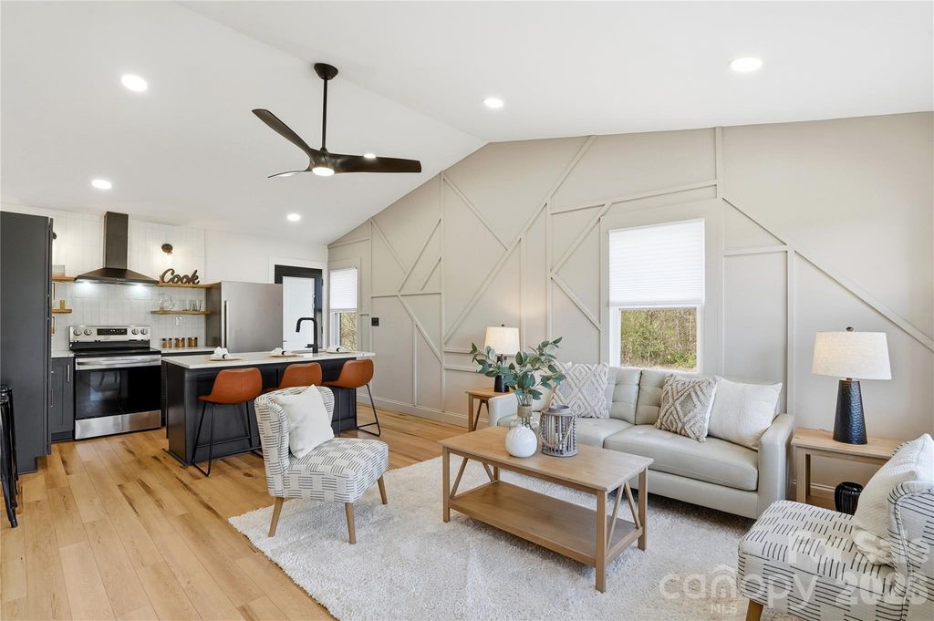 7172 Old Plank Road, Stanley, NC 28164