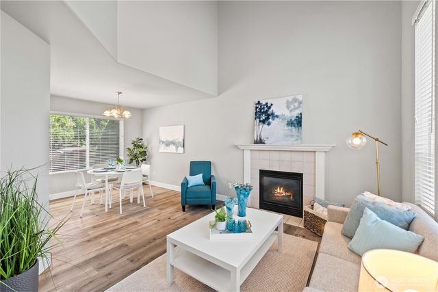 23603 SE 267th Pl, Maple Valley, WA 98038