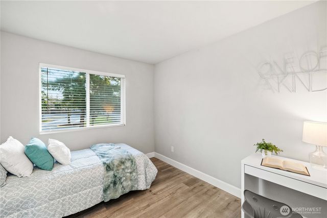 23603 SE 267th Pl, Maple Valley, WA 98038