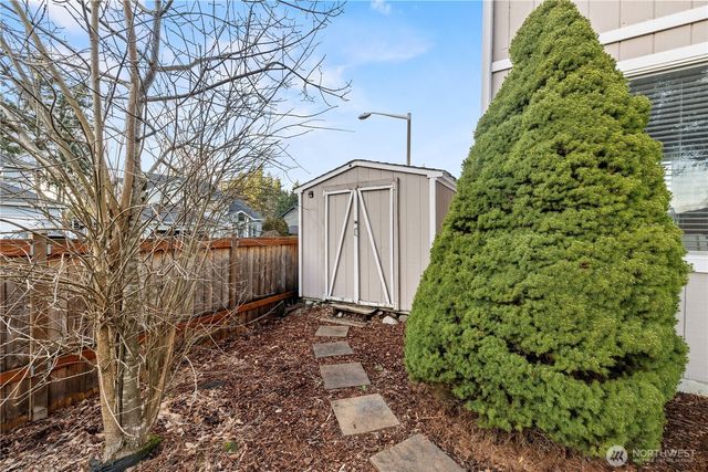 23603 SE 267th Pl, Maple Valley, WA 98038