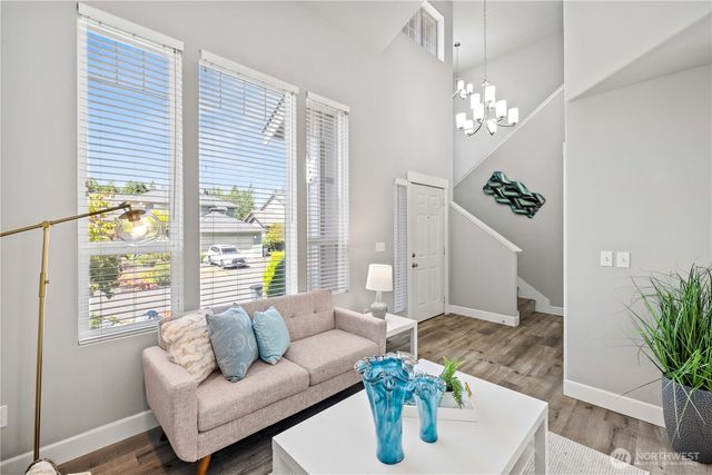 23603 SE 267th Pl, Maple Valley, WA 98038