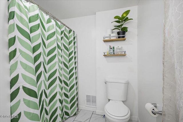 2509 Whamer Lane, Niskayuna, NY 12309