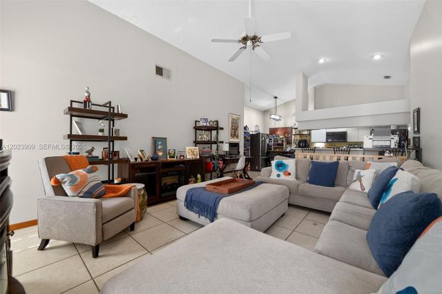 10300 Yorkmere Court, Orlando, FL 32817