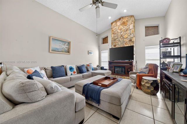 10300 Yorkmere Court, Orlando, FL 32817