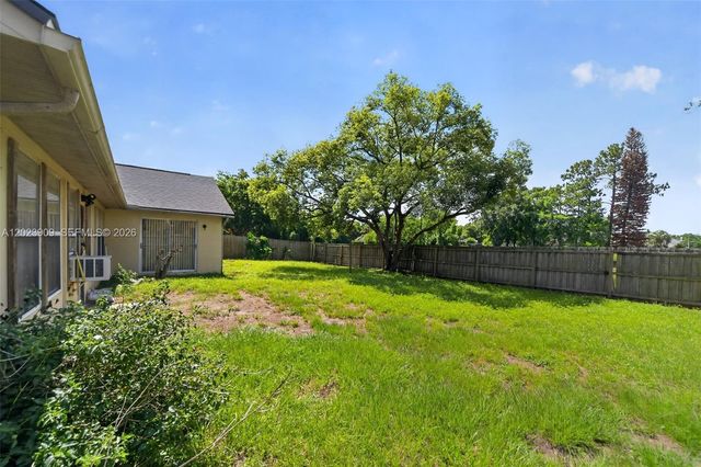 10300 Yorkmere Court, Orlando, FL 32817