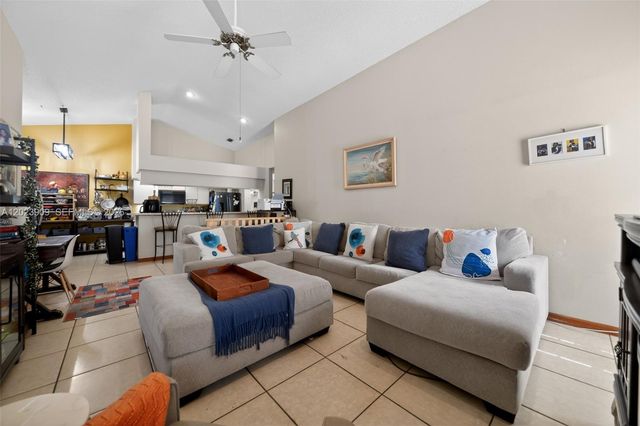10300 Yorkmere Court, Orlando, FL 32817