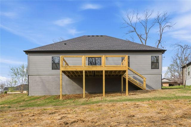 98 Selkirk Drive, Bella Vista, AR 72715
