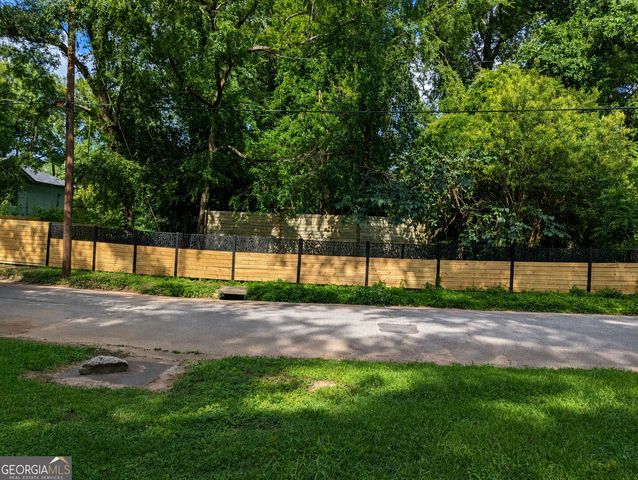 13 Gertrude NW, Atlanta, GA 30318
