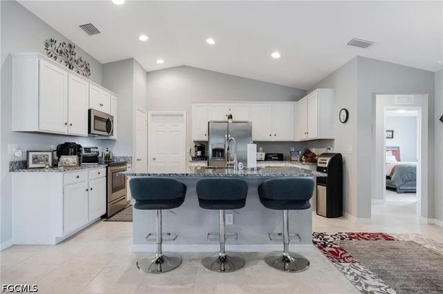 3620 NW 42nd TER, Cape Coral, FL 33993