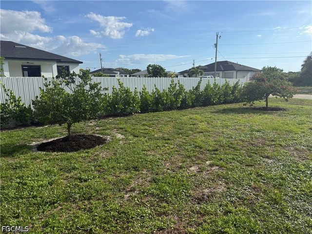 3620 NW 42nd TER, Cape Coral, FL 33993